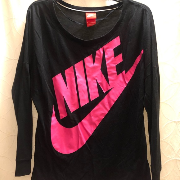 Nike Tops - Nike Pink & Black Top - Excellent Condition, M Nike Tops - Nike Pink & Black Top - Excellent Condition, M
